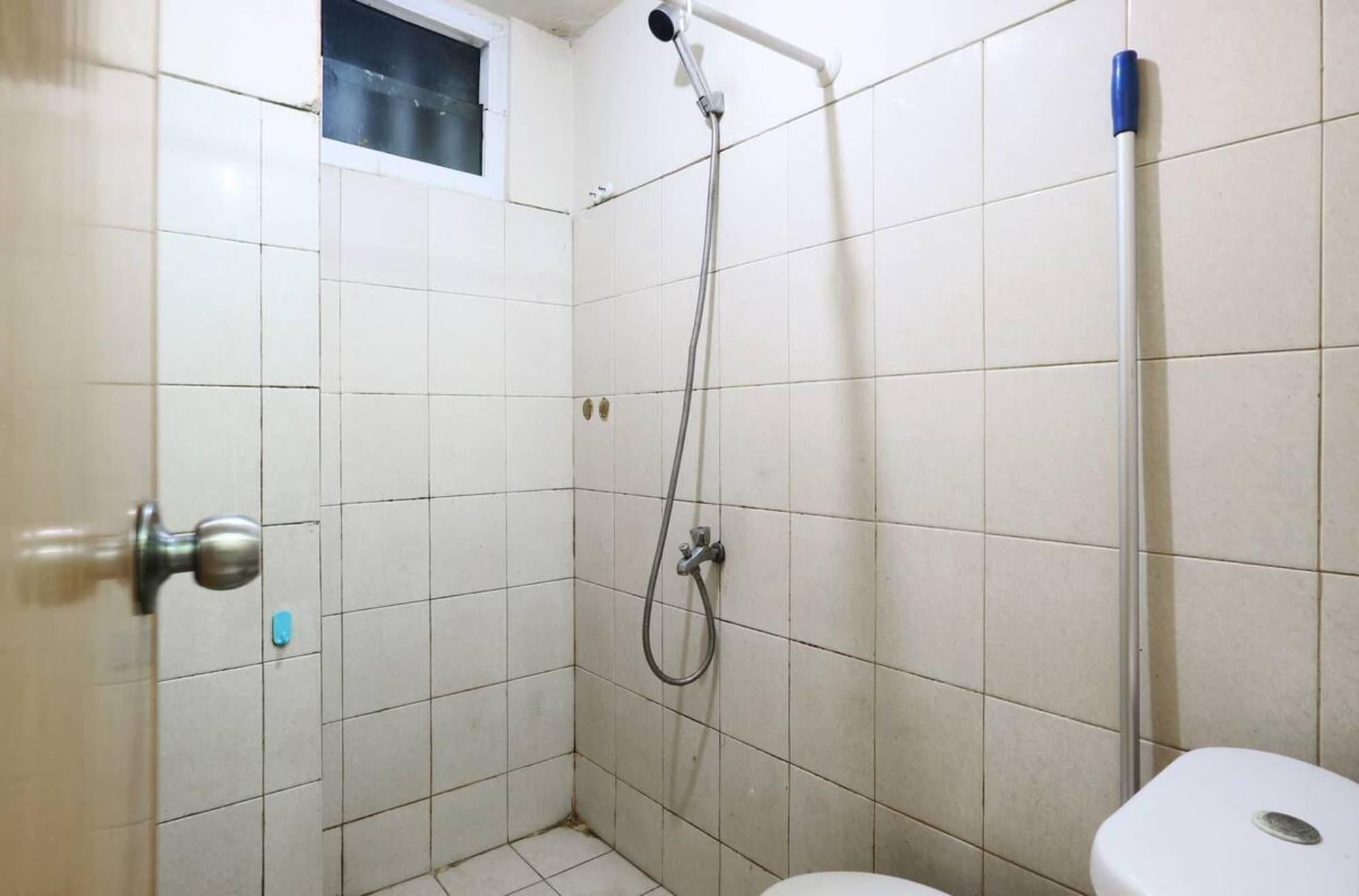 District 1 By Zuzu Hotel Bekasi
