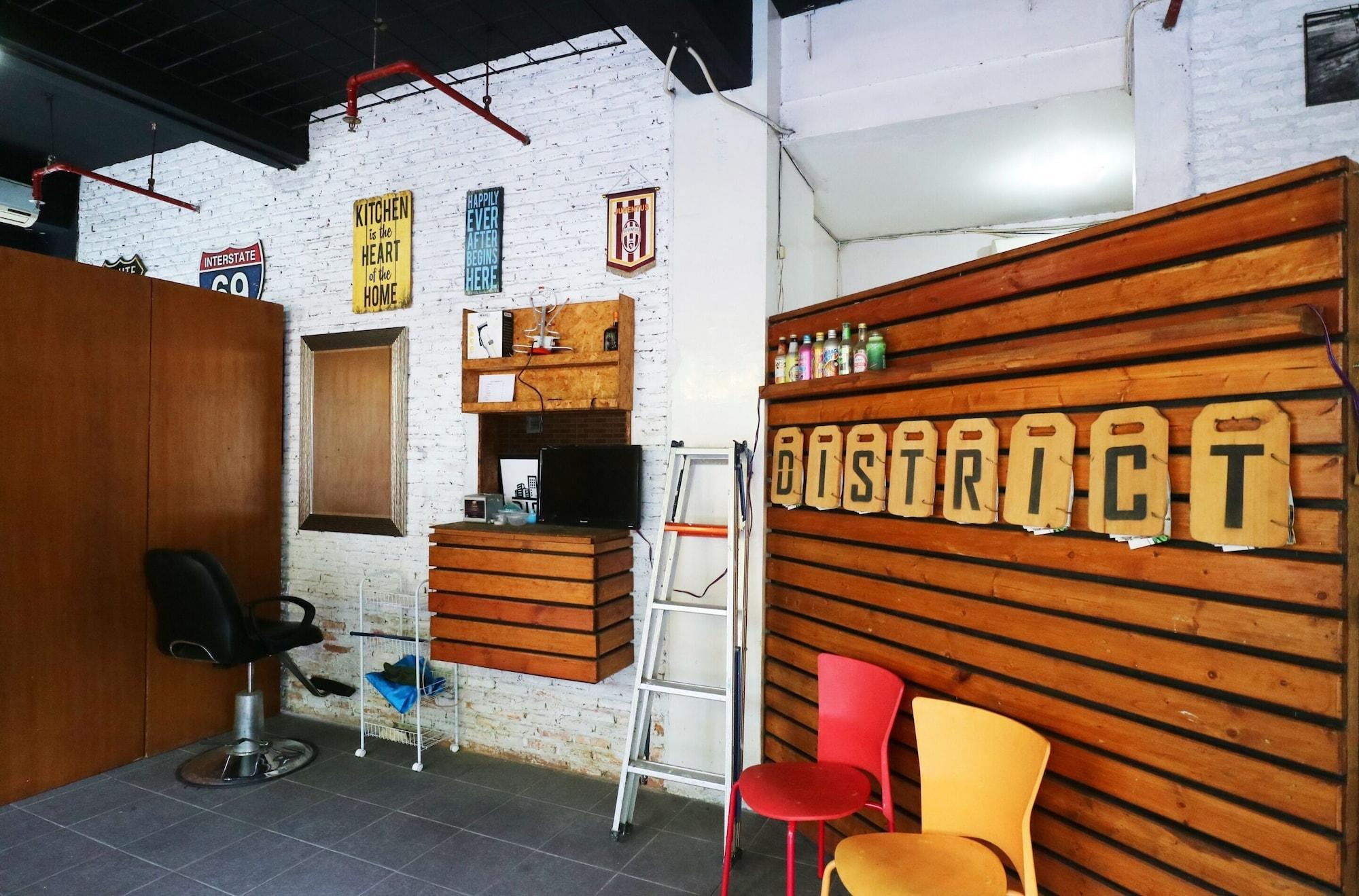 District 1 By Zuzu Hotel 2*