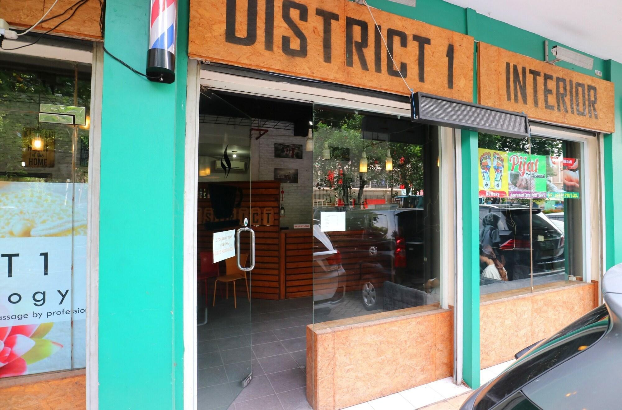 Hotel District 1 By Zuzu Bekasi